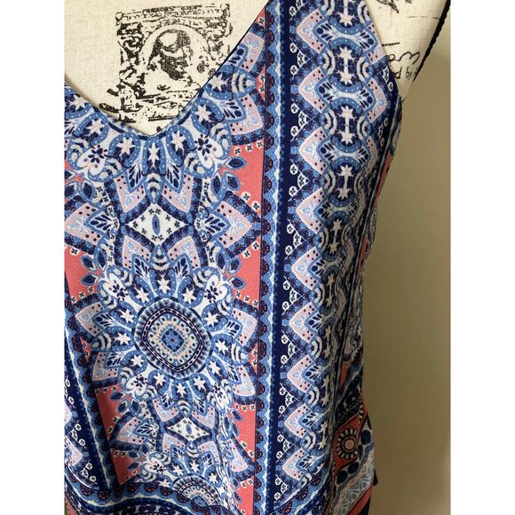 A. Byer women's handkerchief style spaghetti strap flowered top, size small - Picture 5 of 8